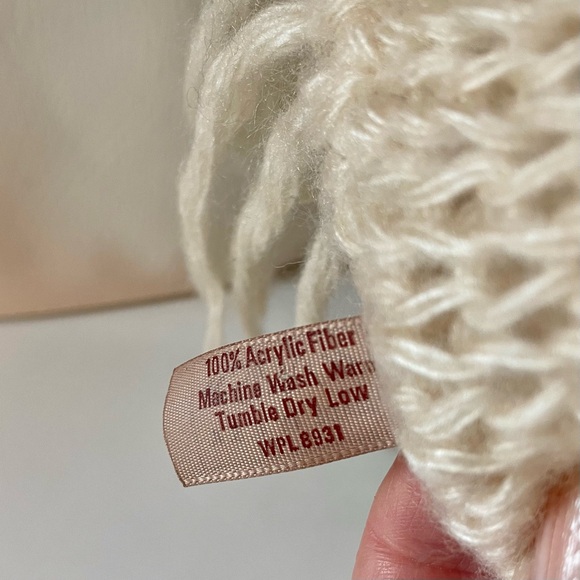 Aris Vintage Long Cream Knit Scarf with Fringe Ends, GUC - Picture 9 of 9